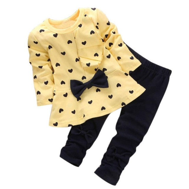 Baby Girls clothing Sets Heart-shaped Print Bow Cute 2PCS Kids Set T shirt + Pants Love Bowknot Girls Clothing Set