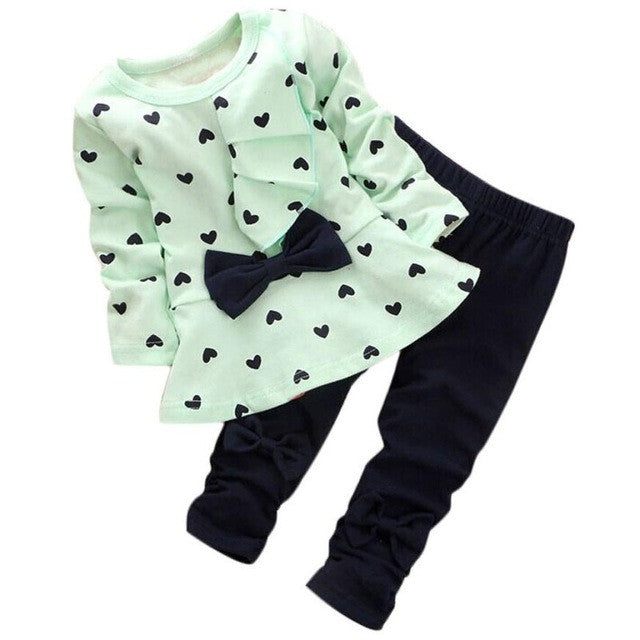 Baby Girls clothing Sets Heart-shaped Print Bow Cute 2PCS Kids Set T shirt + Pants Love Bowknot Girls Clothing Set